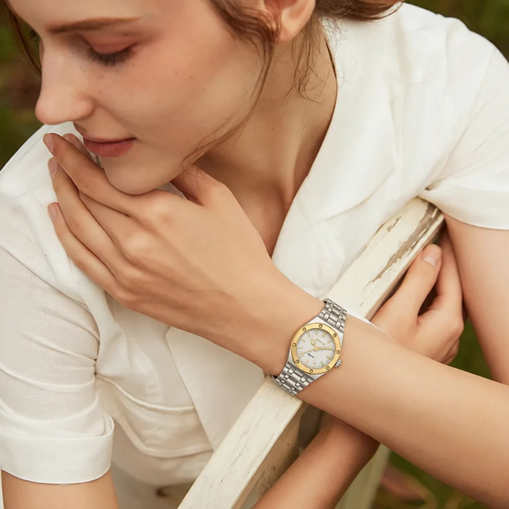 Invicta Celestial Mujer 30mm puesto